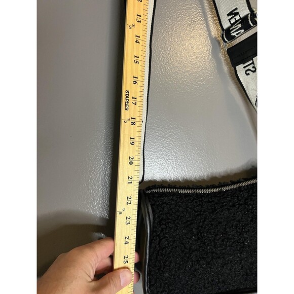 Steve Madden Crossbody Shoulder Bag Womens Black Sherpa Faux Leather Zip Logo - Picture 5 of 11